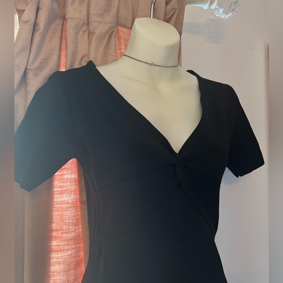 AQUA | V-neck twist bodycon - Picture 6 of 10